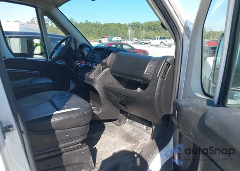 2015 Ram Promaster 1500 Low Roof z USA, uszkodzony, nr VIN 3C6TRVAG4FE503565